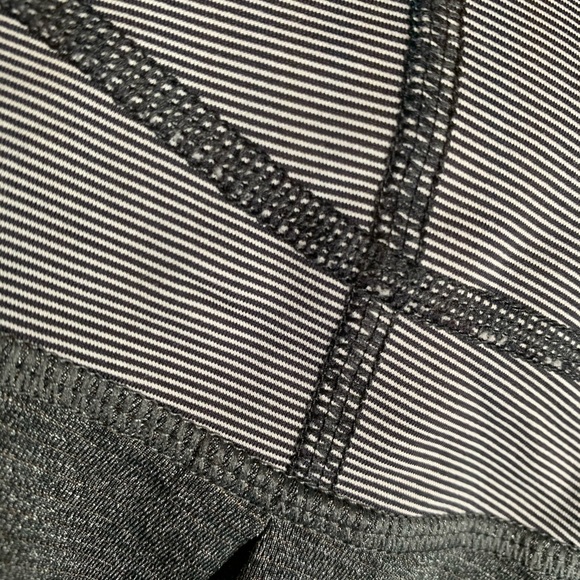 Lululemon tank - Picture 3 of 4